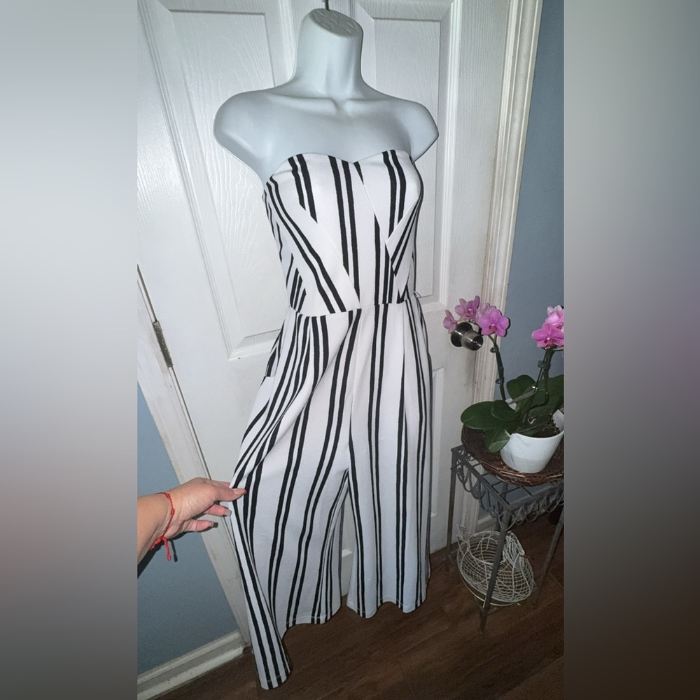 White with black pin stripes, sleeveless, light weight